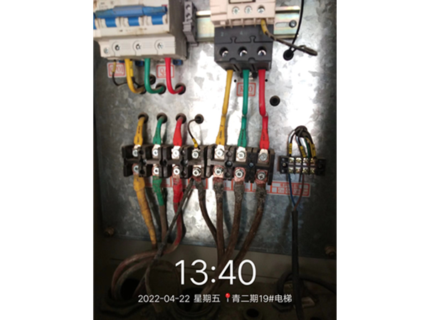 岳麓青城二期項(xiàng)目--塔吊、電梯月檢